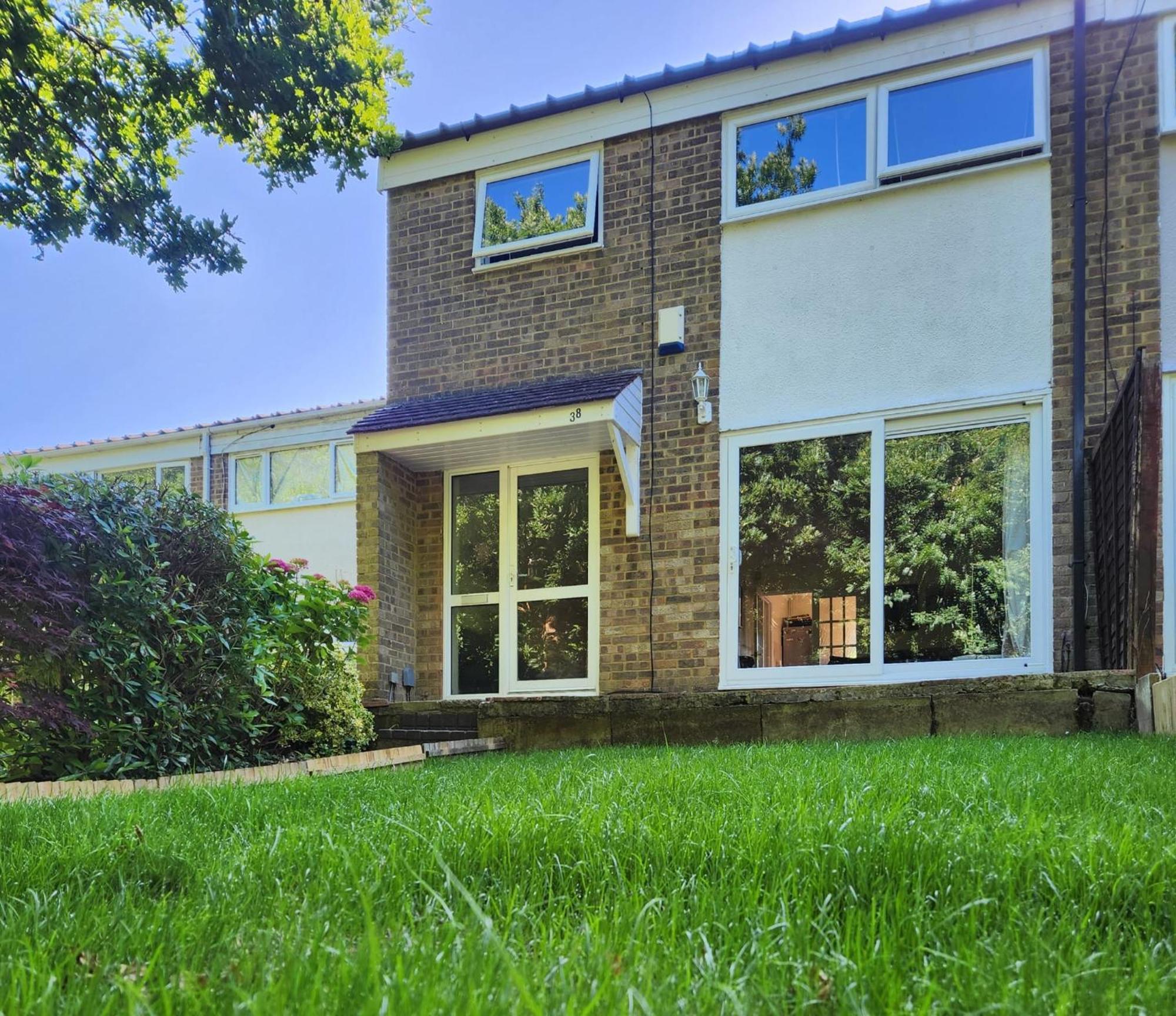 Double Room In Crawley,Gatwick,West Sussex Ifield Экстерьер фото
